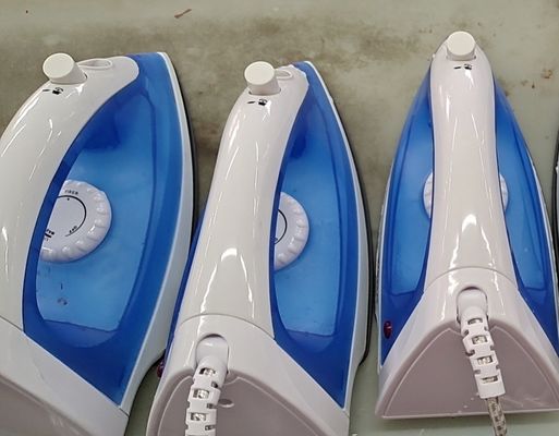 Ακατάπαυστα αποτελέσματα Αλουμινίου Soleplates LM-788B ατμό σίδηρο με 35g/min συνεχές ατμό